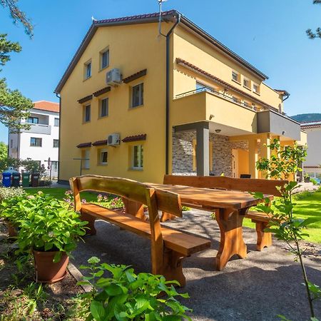 Apartments Gracia Baška Екстериор снимка