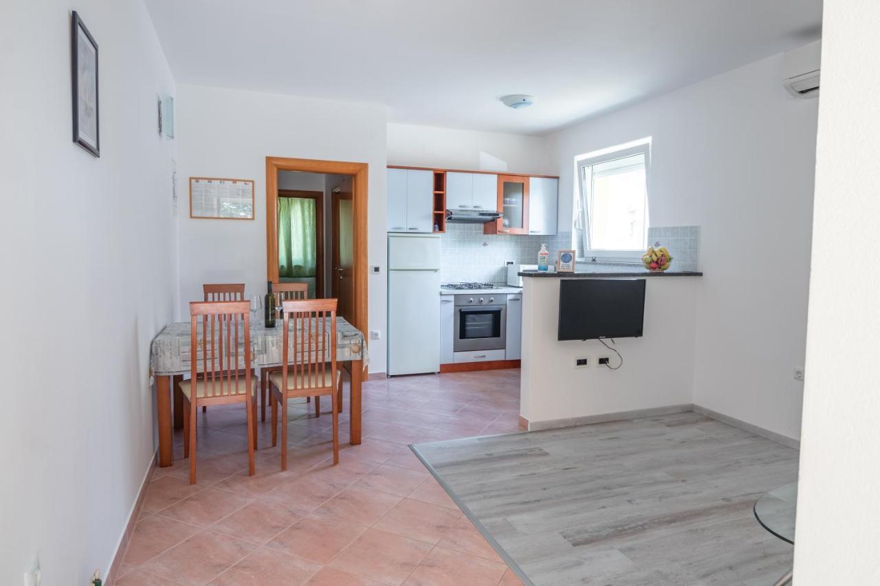 Apartments Gracia Baška Екстериор снимка