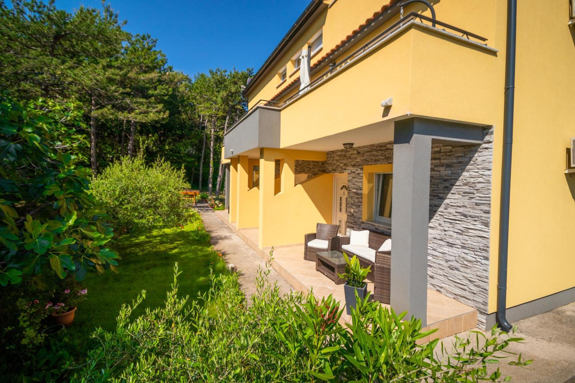 Apartments Gracia Baška Екстериор снимка