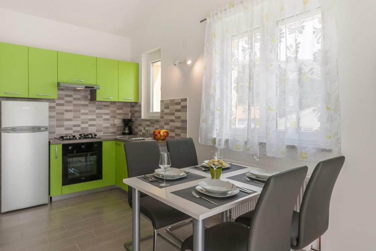 Apartments Gracia Baška Екстериор снимка